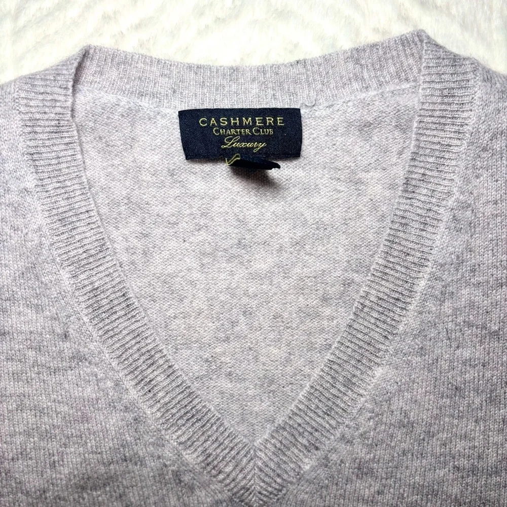 Charter Club 100% Cashmere Gray V-Neck Sweater | Soft Lightweight Classic Knit - Picture 2 of 3